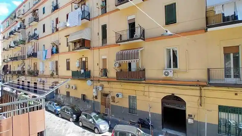Appartamento in vendita a Napoli