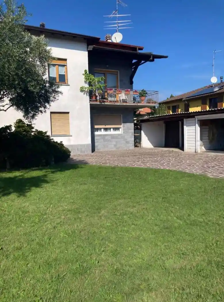 Appartamento in vendita a Olgiate Comasco