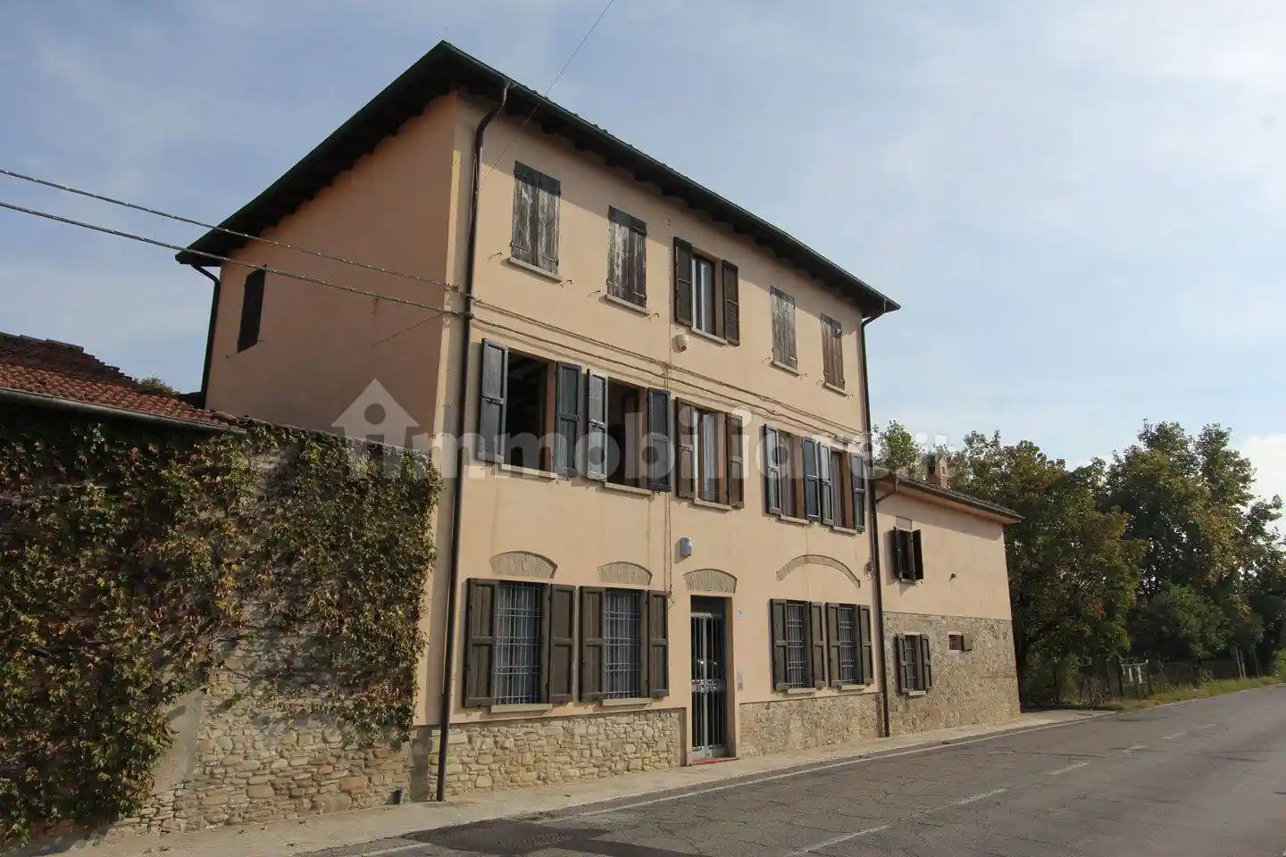 Appartamento in vendita a Montechiarugolo