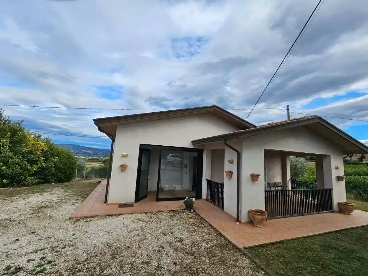 Villa in vendita a Marsciano