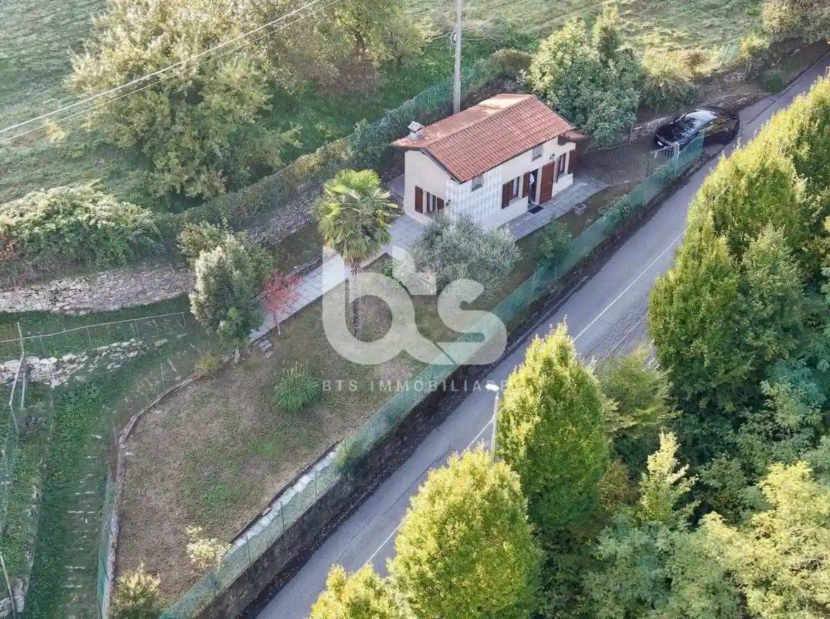 Casa indipendente in vendita a Gandosso