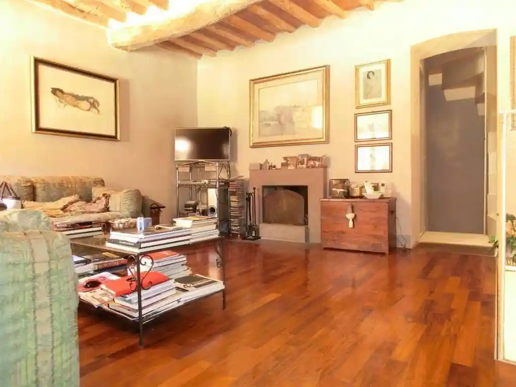 Casa indipendente in vendita a Calci