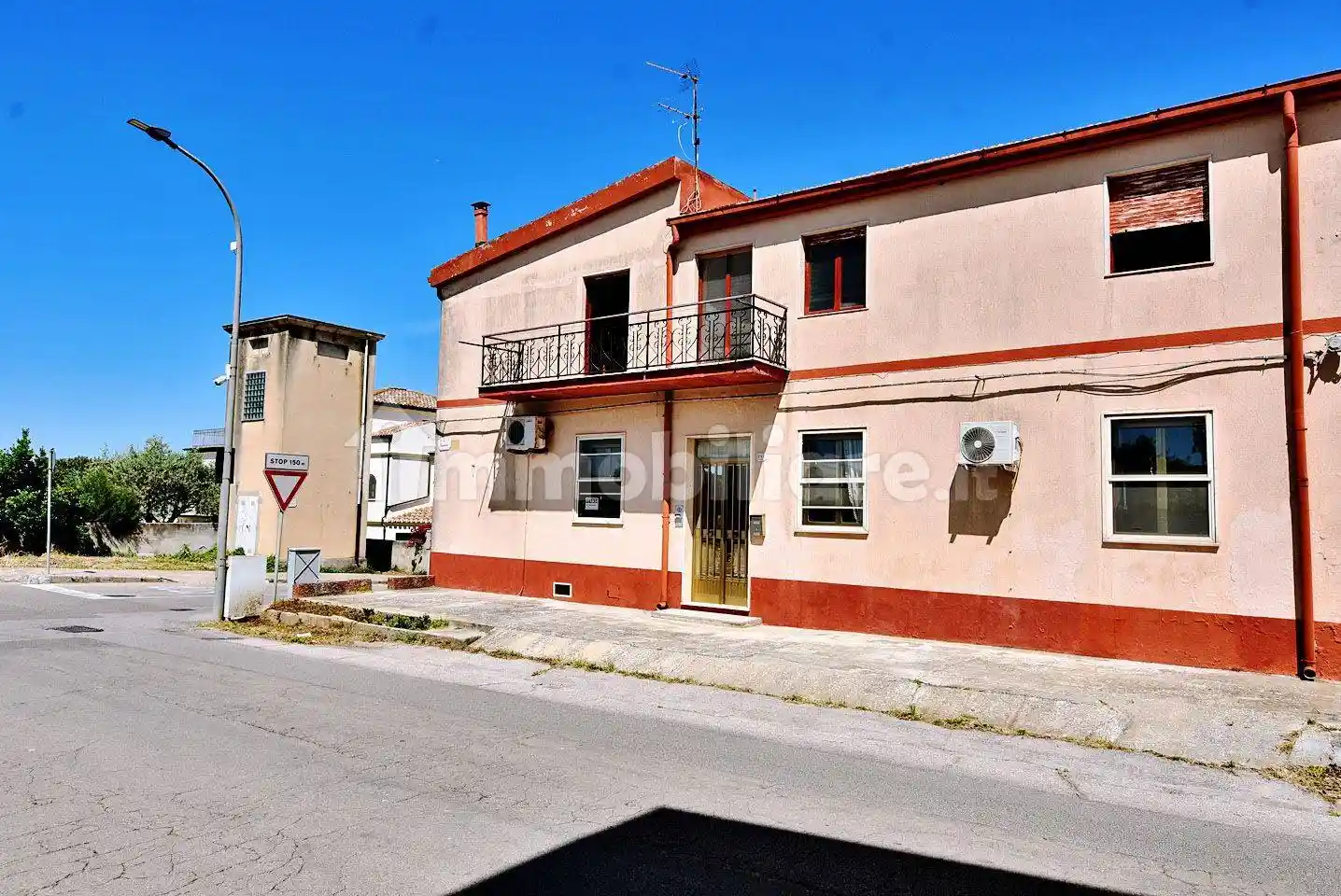 Palazzo - Edificio in vendita a Pozzomaggiore