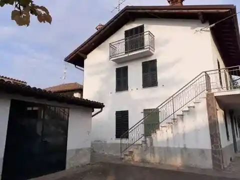 Villa in vendita a Montaldeo