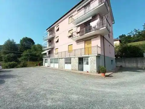 Appartamento in vendita a Masone