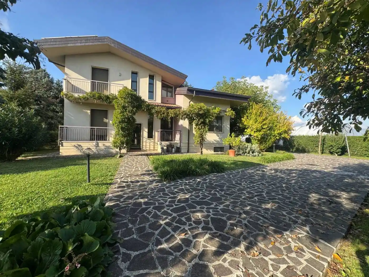 Villa in vendita a Dalmine
