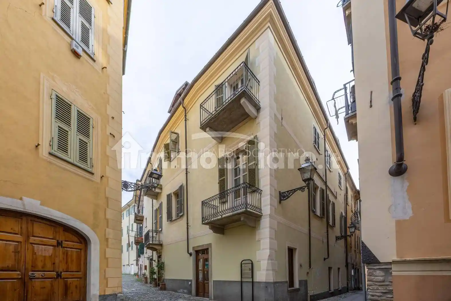 Palazzo - Edificio in vendita a Acqui Terme