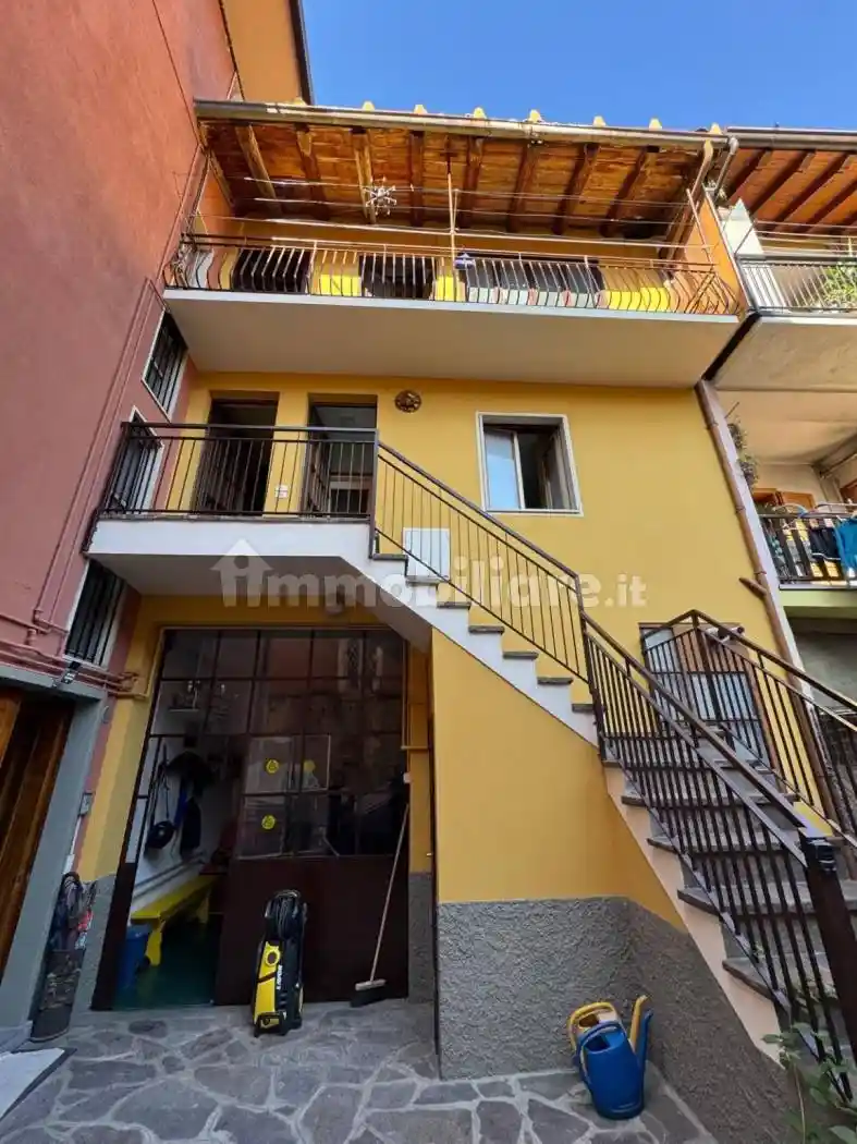 Palazzo - Edificio in vendita a Parre