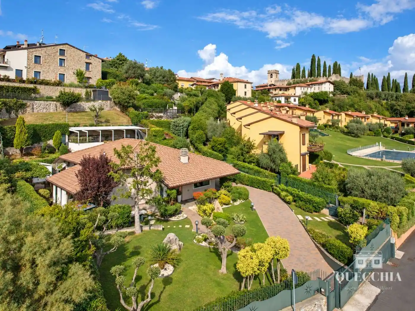 Villa in vendita a Soiano del Lago