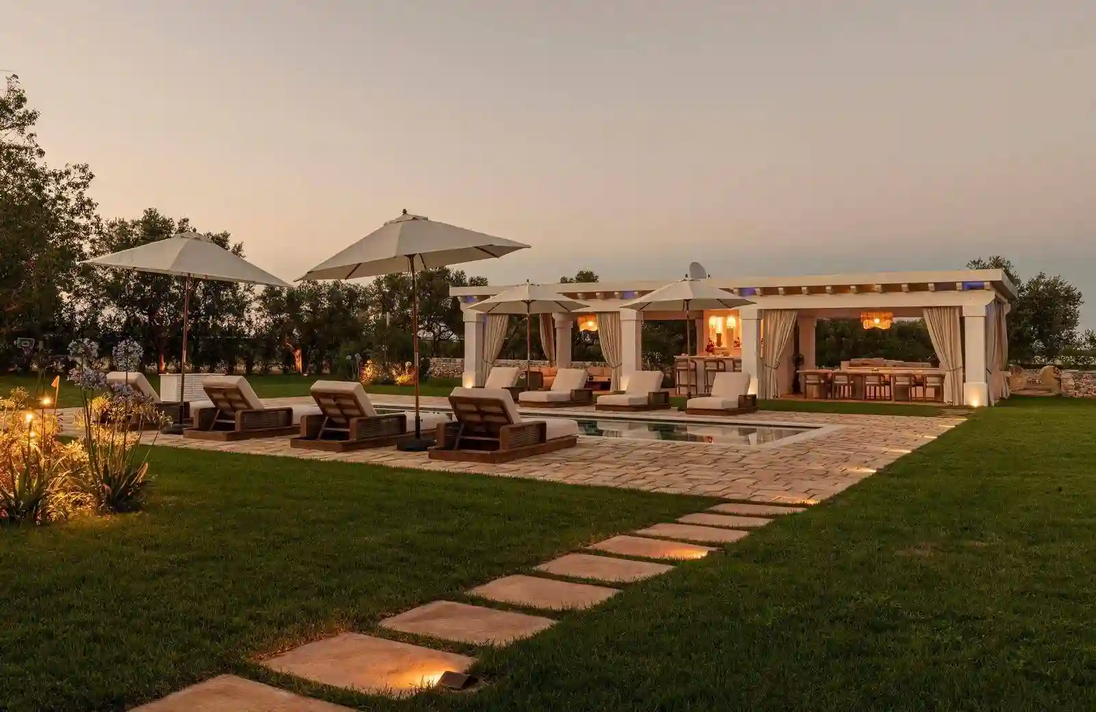 Villa - foto 2
