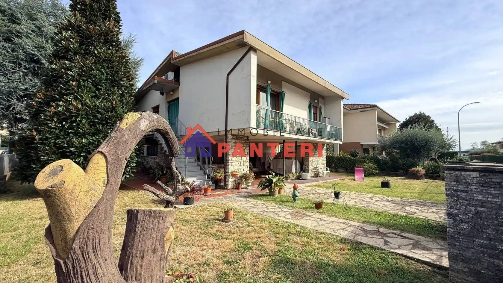Villa in vendita a Pescia