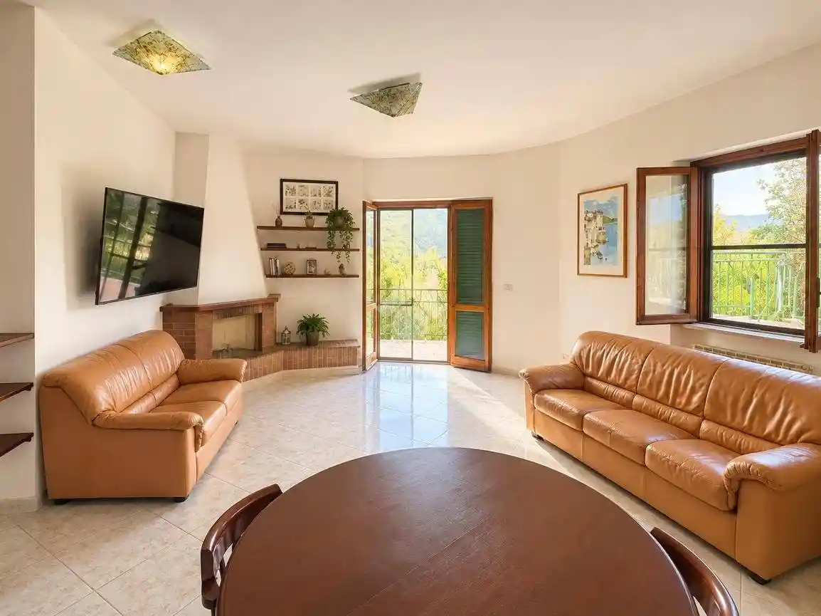 Casa indipendente in affitto a Lenola