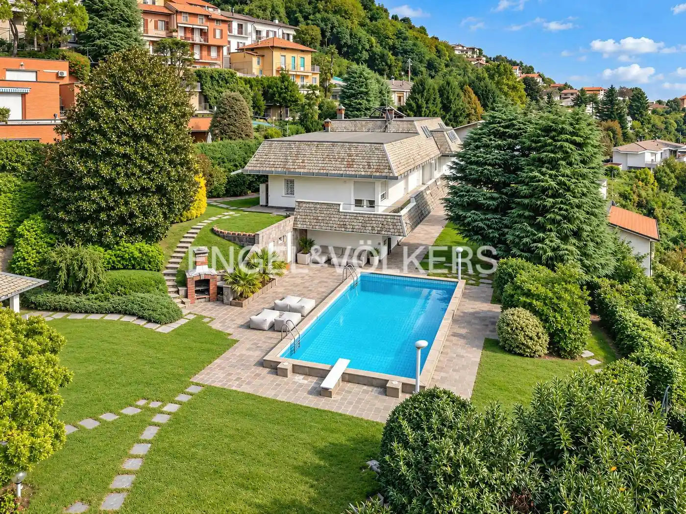 Villa in vendita a Tavernerio