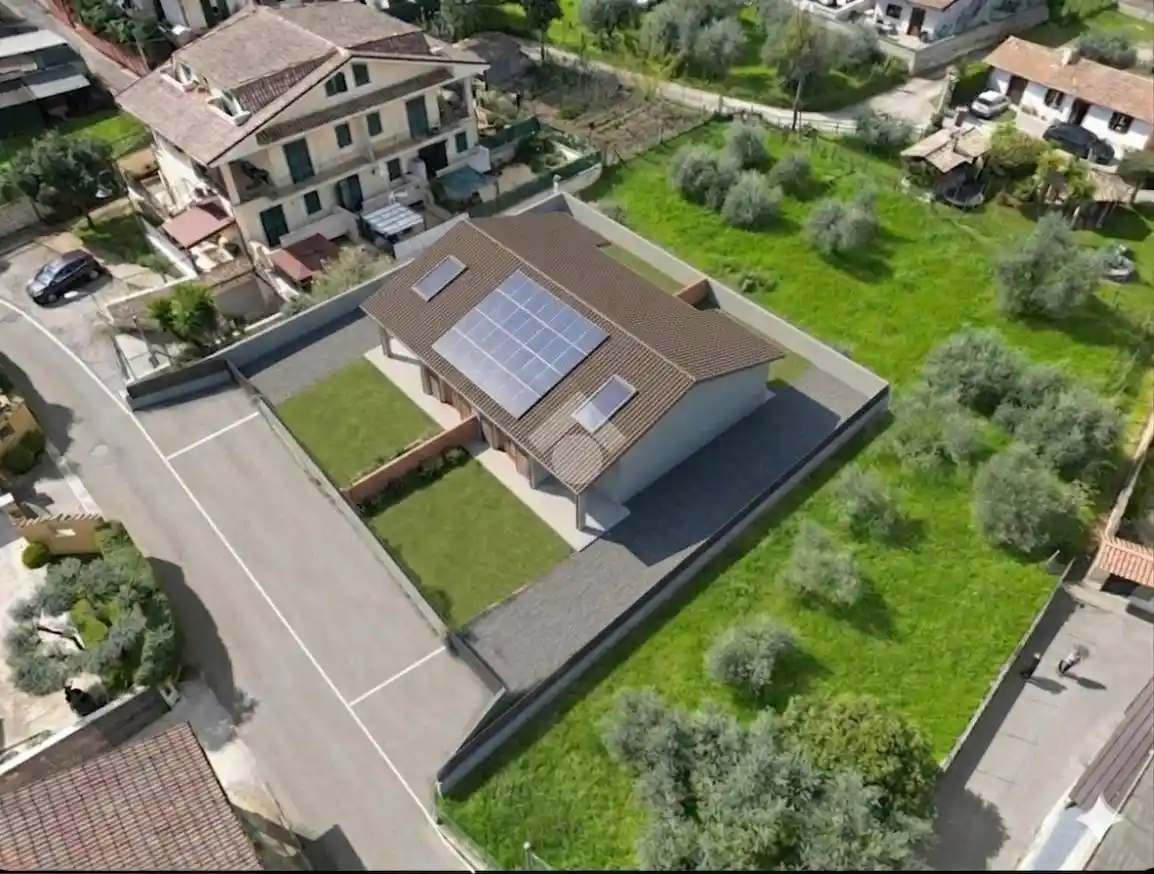 Villa in vendita a Lariano