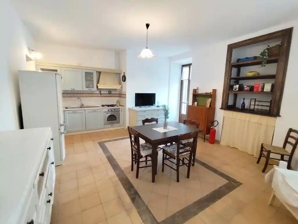 Appartamento in affitto a Imperia
