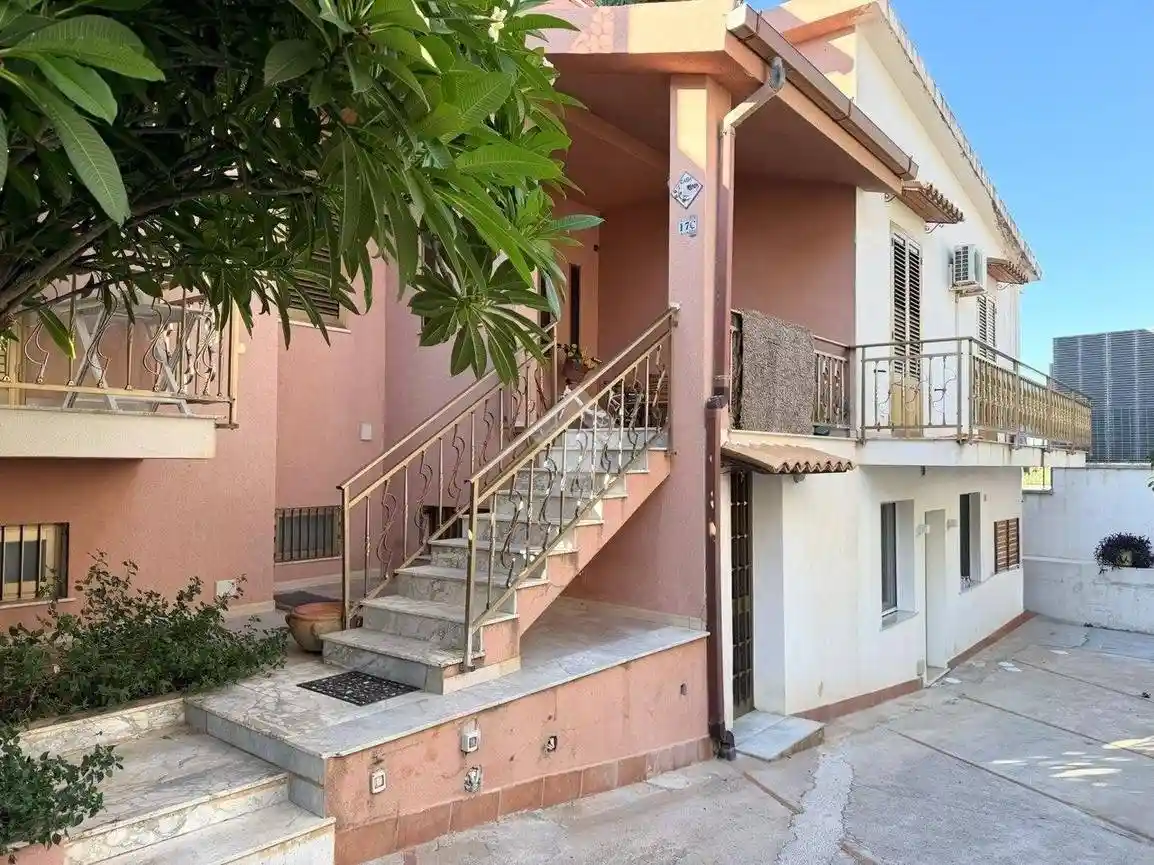 Appartamento in vendita a Terrasini