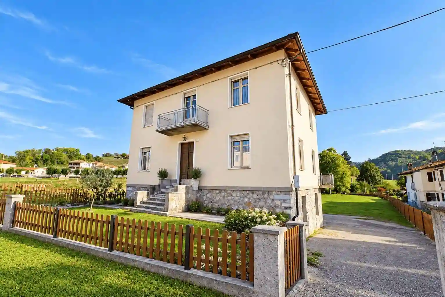 Villa - foto 2