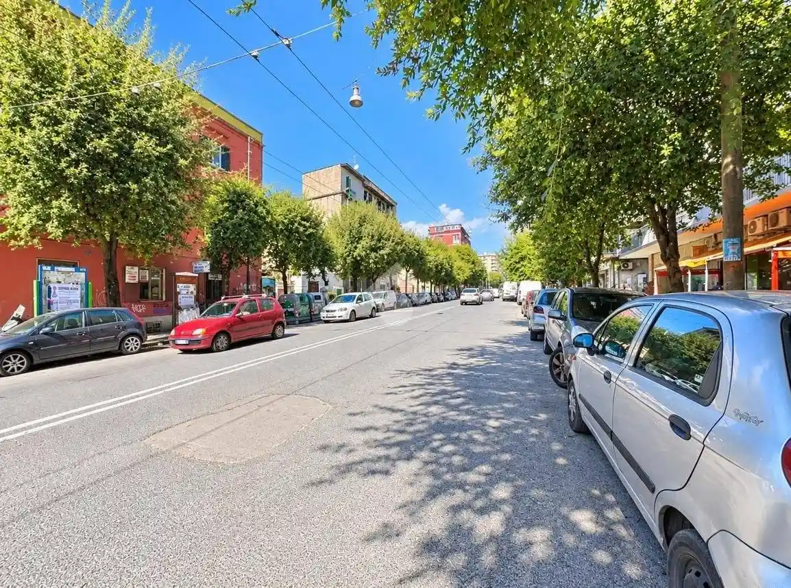 Appartamento in vendita a Napoli