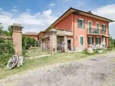 Palazzo - Edificio in vendita a Torrazza Coste