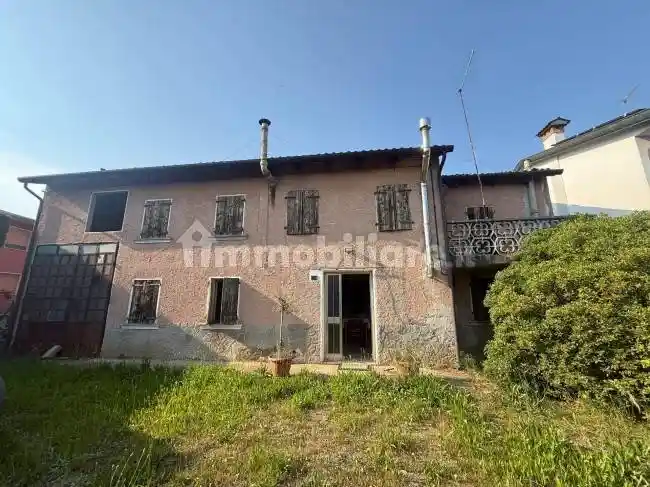 Rustico - Casale in vendita a Vedelago