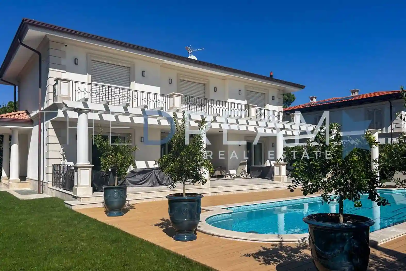 Villa - foto 2