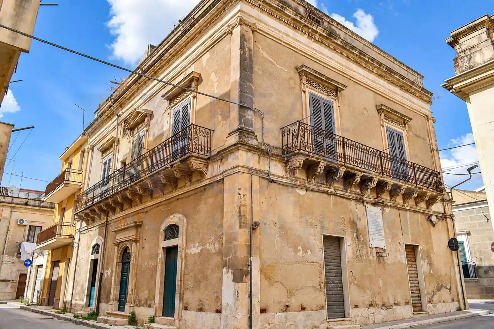 Palazzo - Edificio in vendita a Rosolini