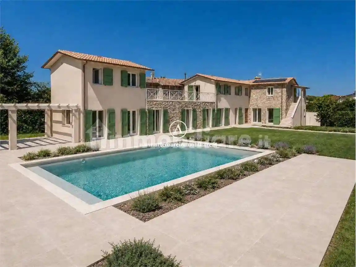 Villa - foto 2