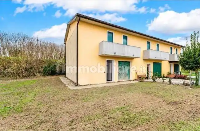 Villetta a schiera in vendita a Sant'Urbano