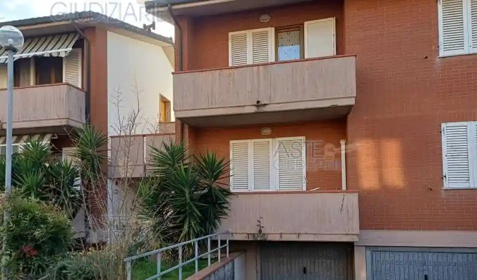 Appartamento in vendita a Collesalvetti