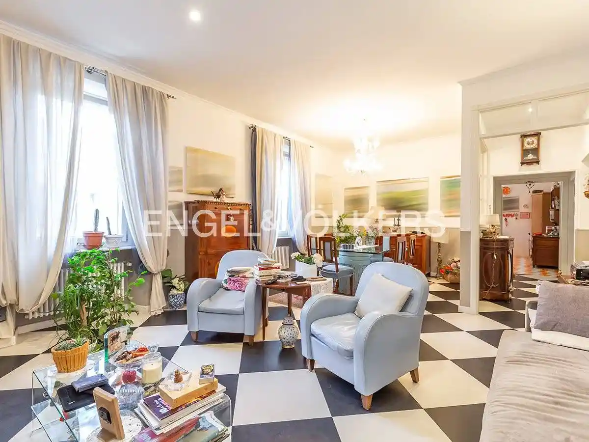 Appartamento in vendita a Roma