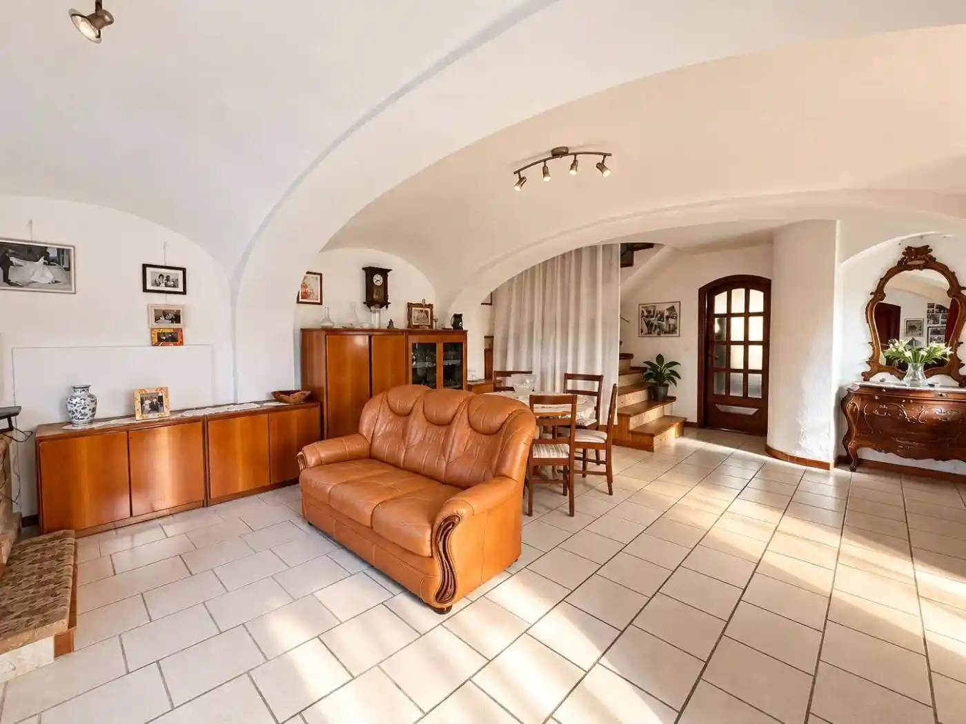 Villa in vendita a Monteu Roero
