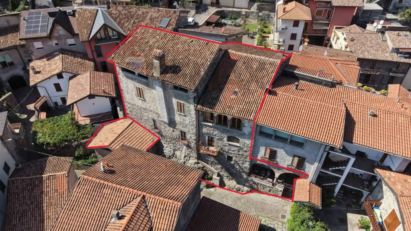 Casa indipendente in vendita a Costa Volpino