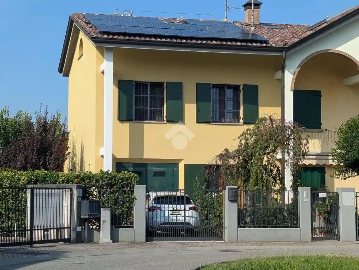 Villetta a schiera in vendita a Correggio