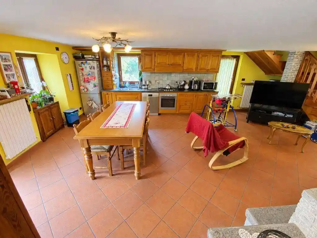 Casa indipendente in vendita a Roure