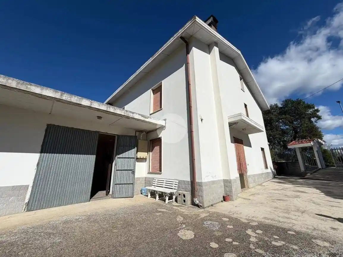 Casa indipendente in vendita a Civitella Casanova