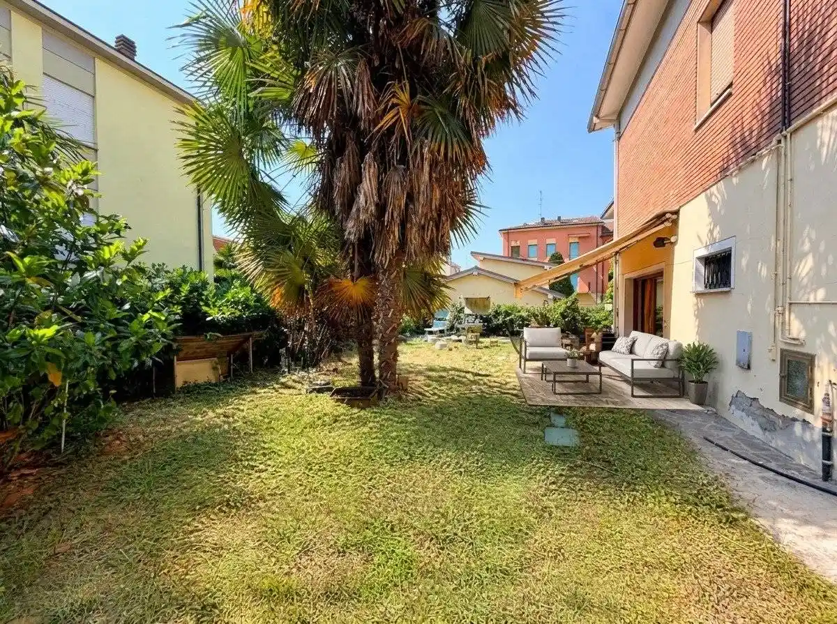 Villa in vendita a Modena
