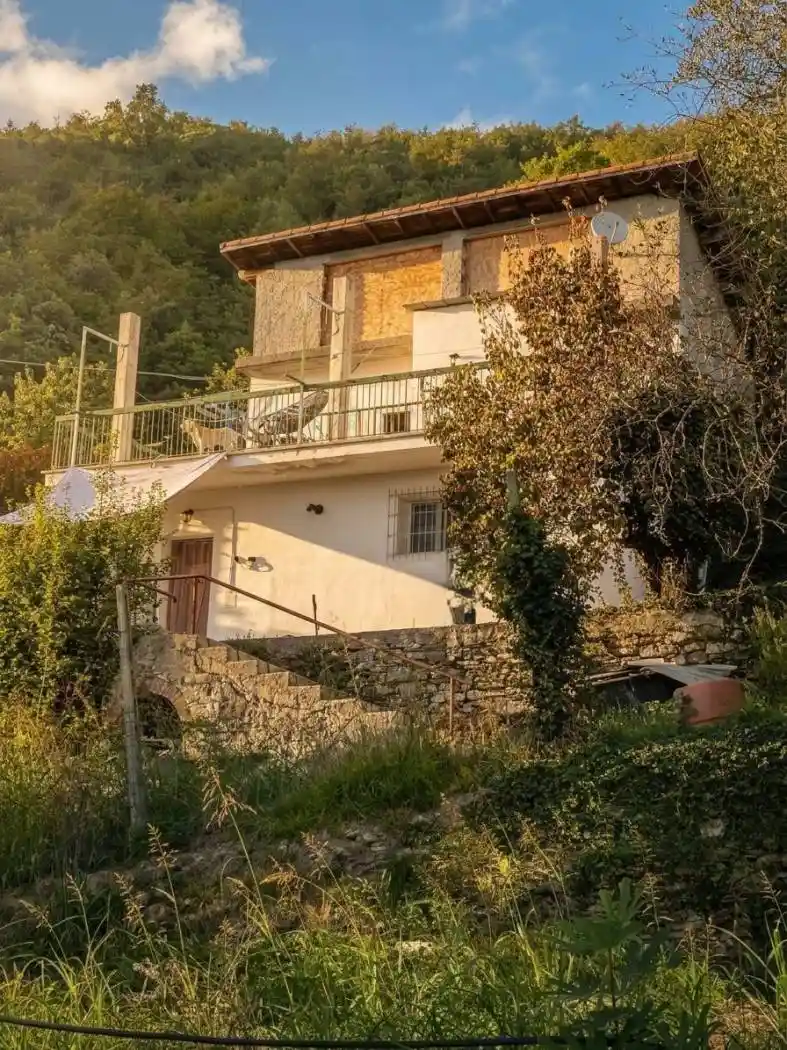Casa indipendente in vendita a Pieve di Teco