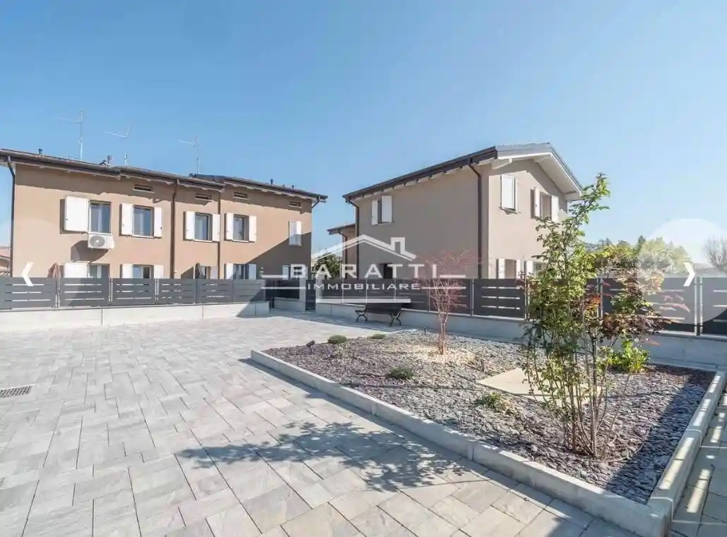 Casa indipendente in vendita a Reggiolo