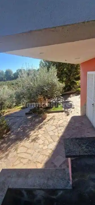 Appartamento in affitto a Carbognano