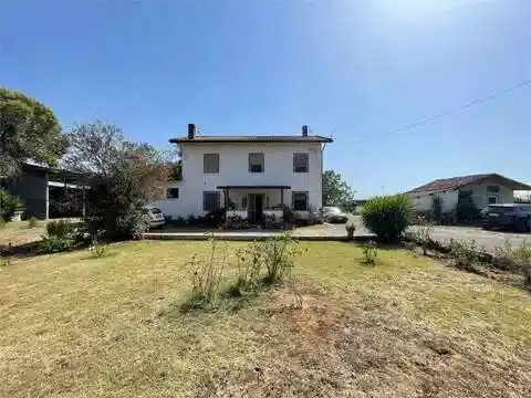 Rustico - Casale in vendita a Latina