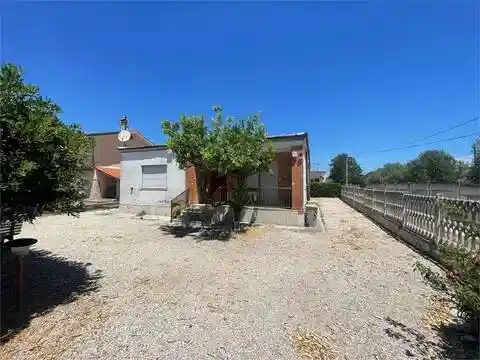 Villa in vendita a Latina