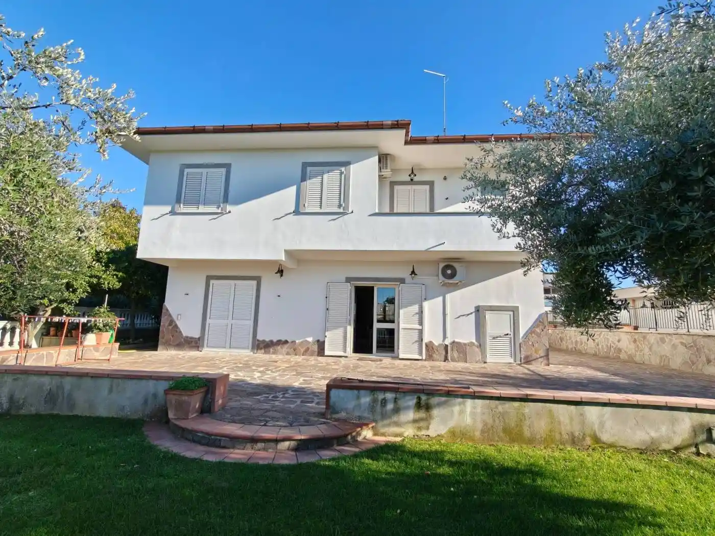 Villa in vendita a Aprilia