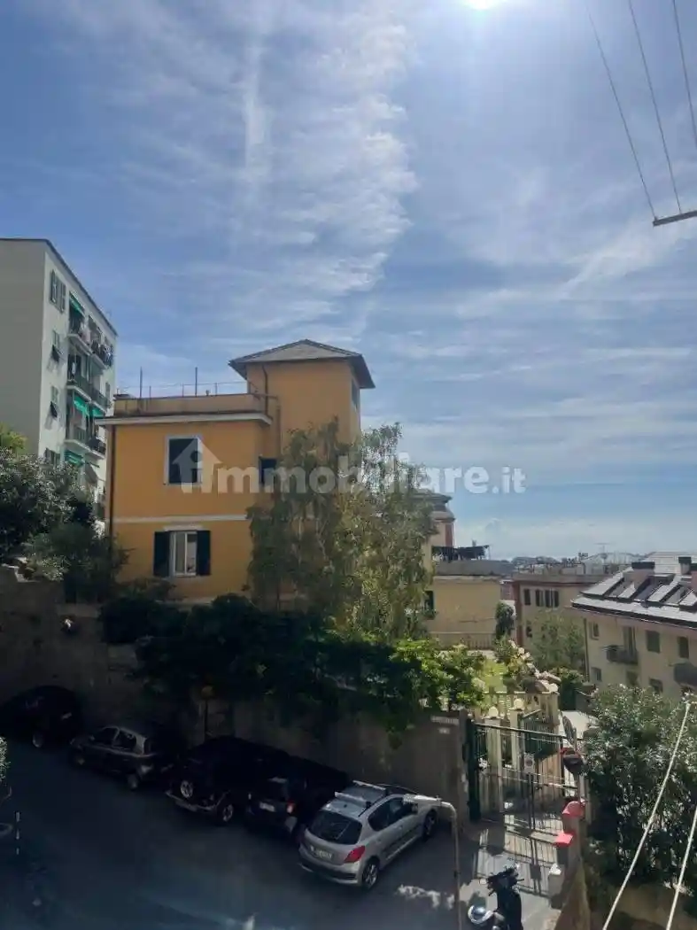 Appartamento in vendita a Genova