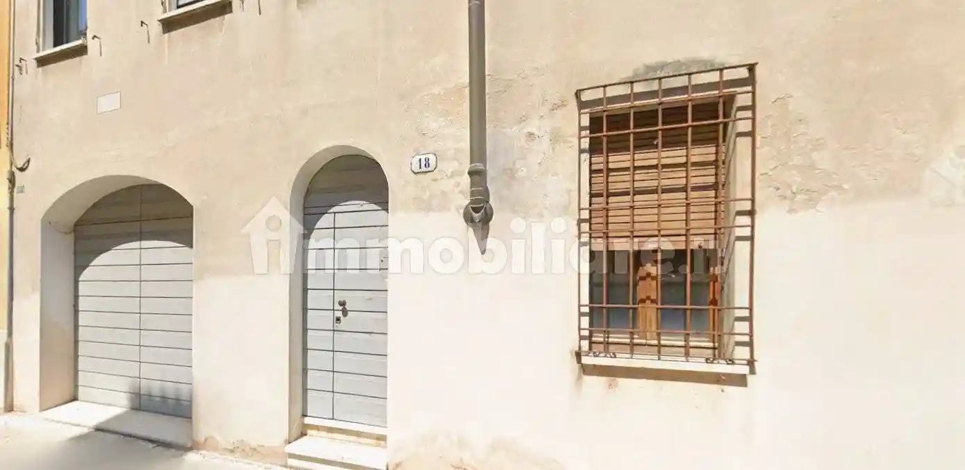 Casa indipendente in vendita a Mantova