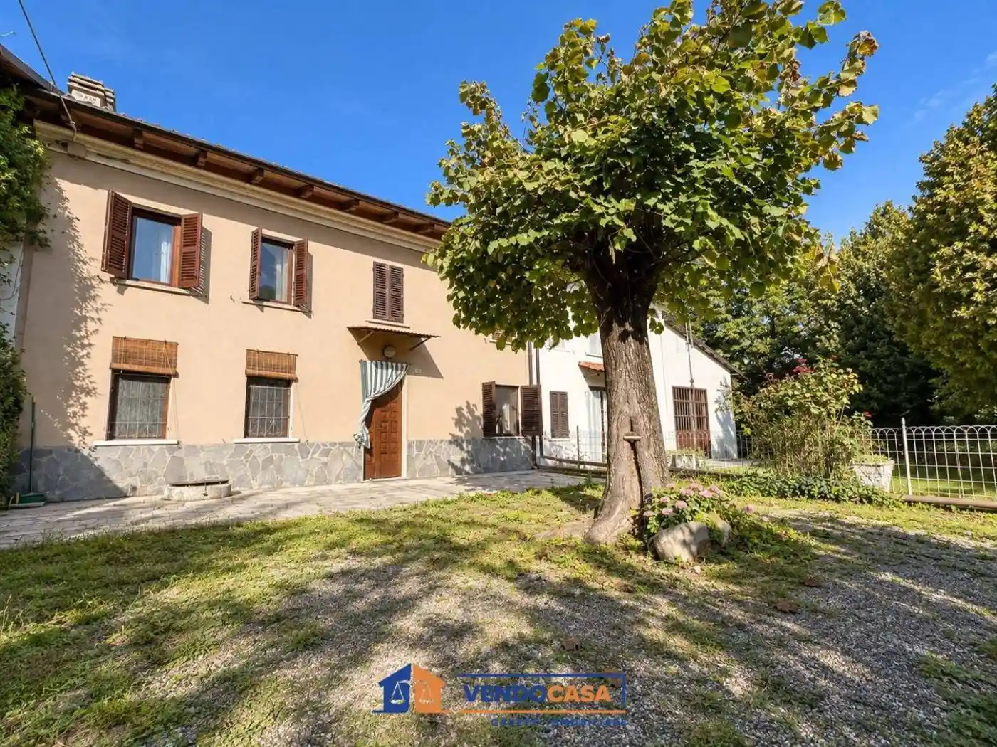 Casa indipendente in vendita a Castelnuovo Belbo