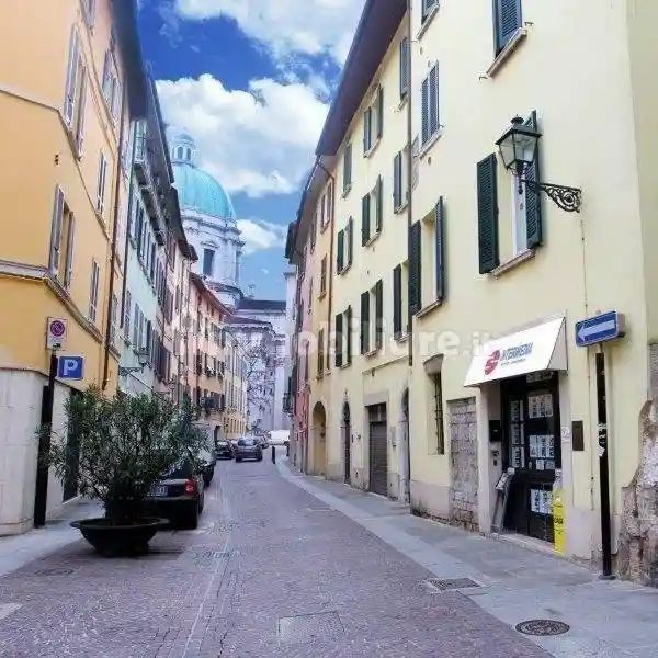Appartamento in affitto a Brescia