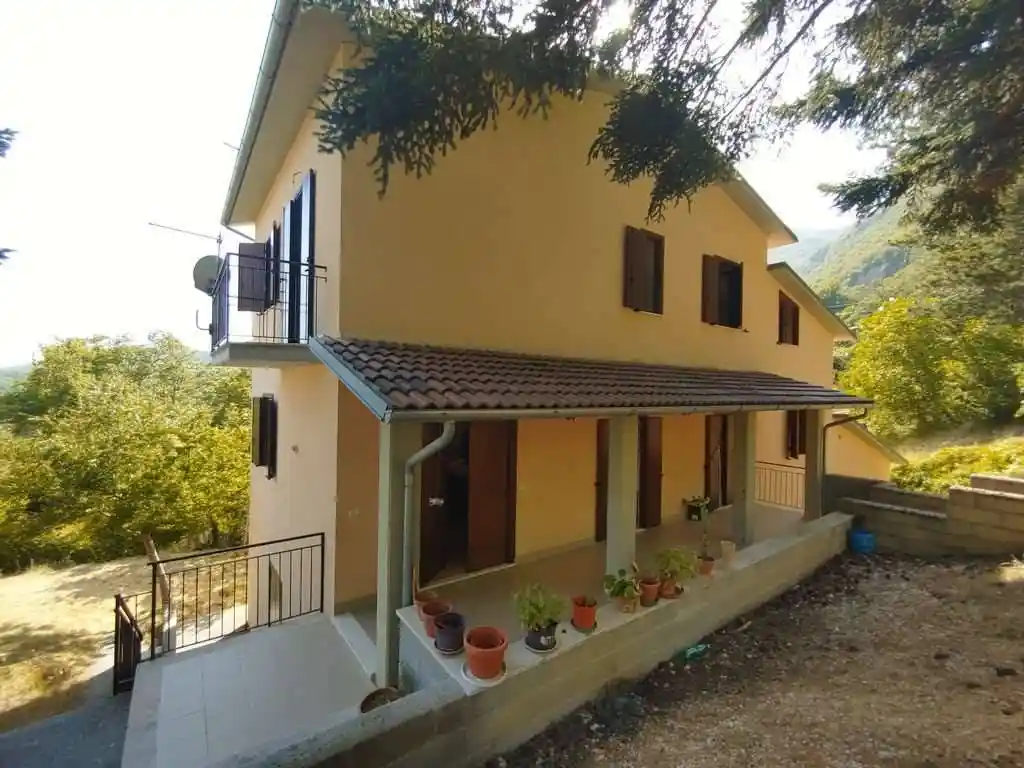 Villa in vendita a Cerreto di Spoleto