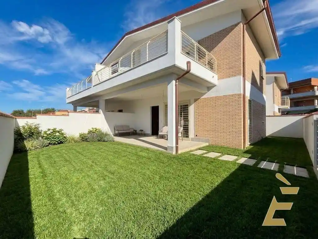 Villa in vendita a Anzio