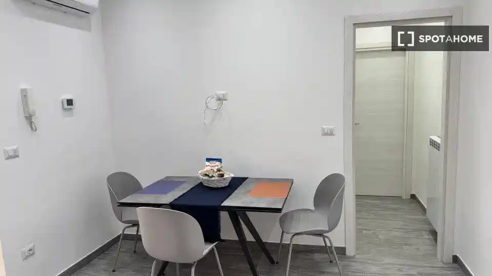 Appartamento in affitto a Napoli