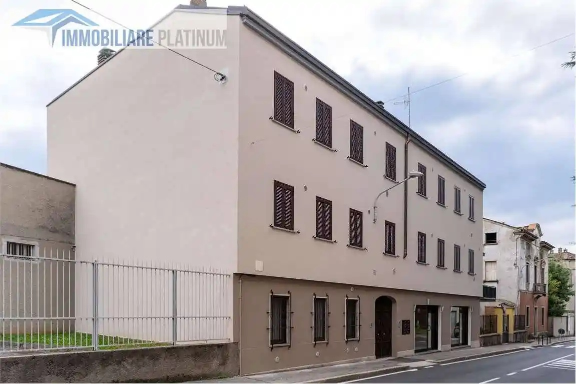 Appartamento in vendita a Macherio